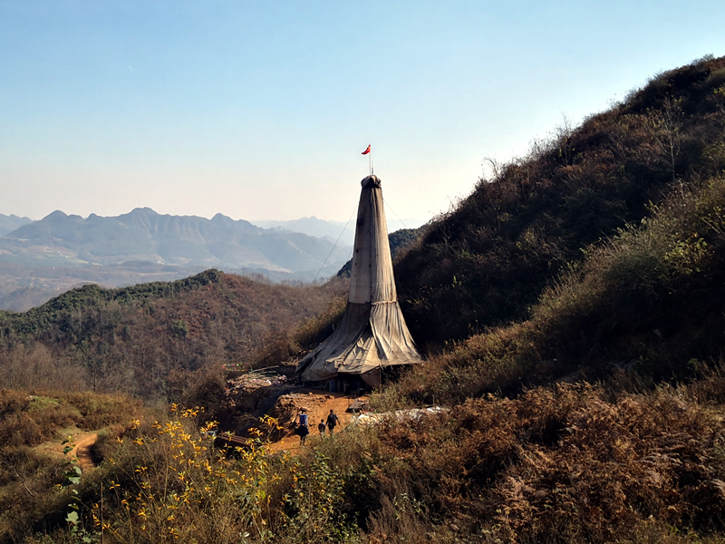 再出發(fā)，亮巖